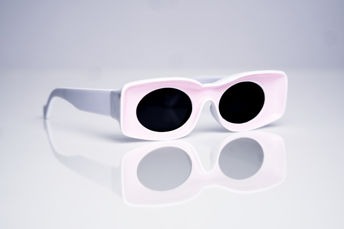Lunettes eclipse solaire filtre noir certifie ISO 12312-2